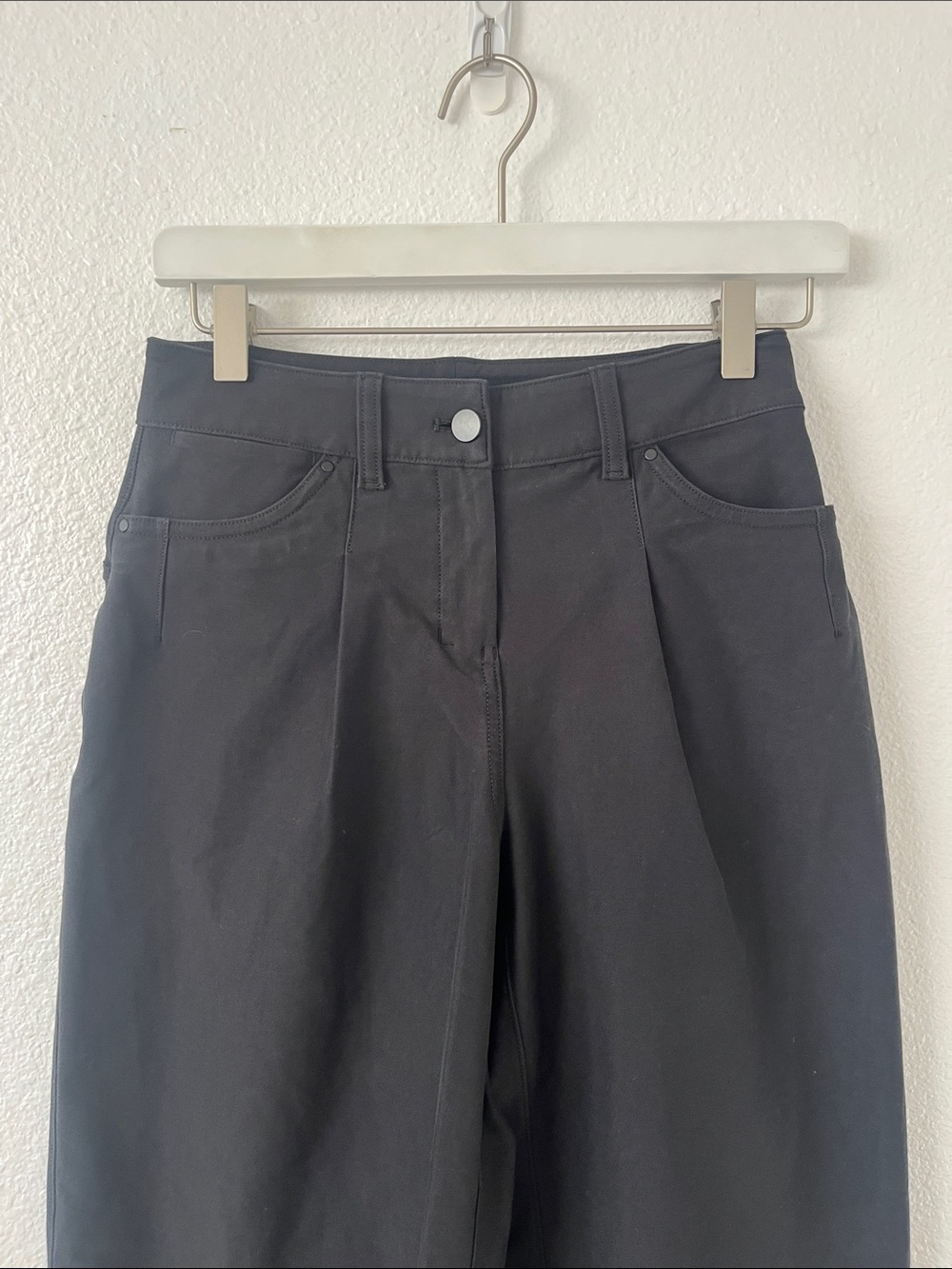 Lululemon City Sleek Mid-Rise Barrel-Leg PantLight Utilitech Black Size 24 - Picture 3 of 7